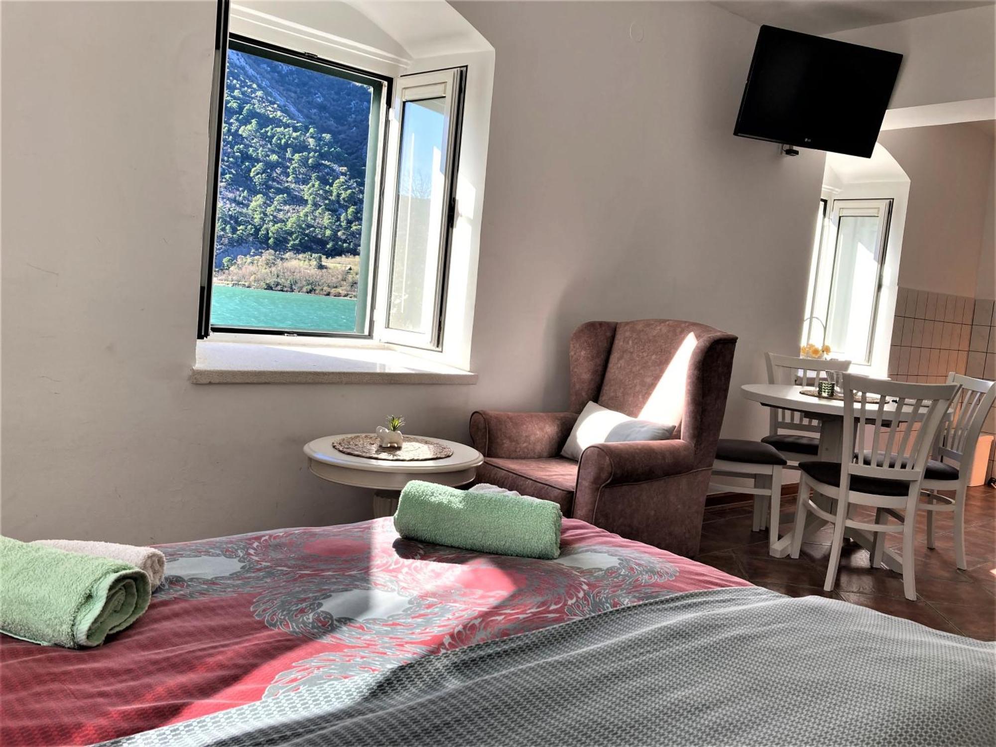Villa Kamena โกตอร์ ภายนอก รูปภาพ